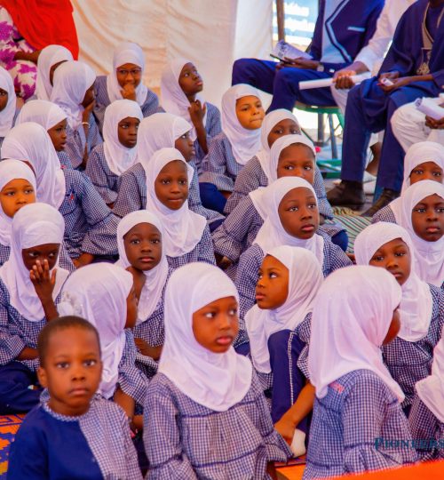 Anglais- Français - Arabe - Wolof