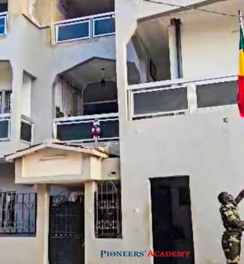 Levée des couleurs à Pioneers'Academy